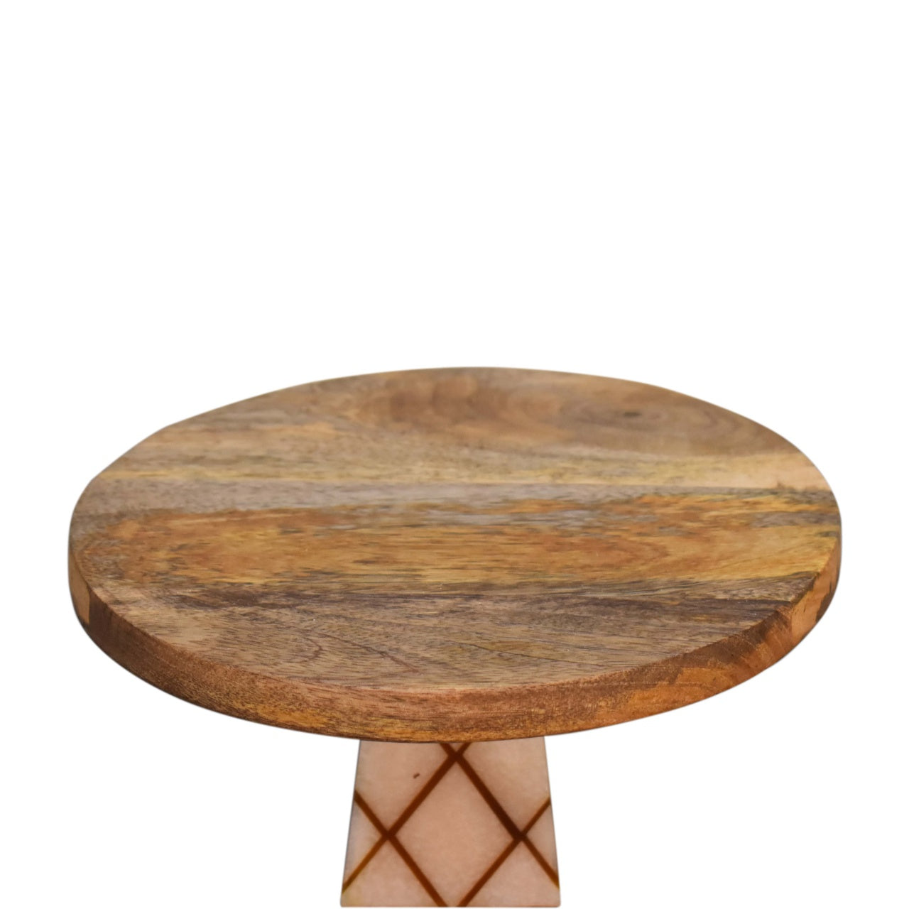 Oak-Style Resin Cake Stand