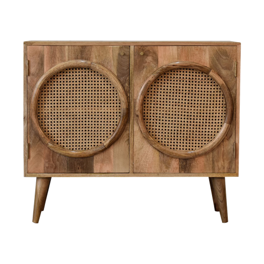 Larissa Cabinet