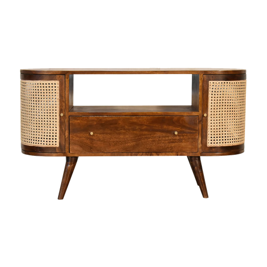 Larissa Chestnut Media Unit